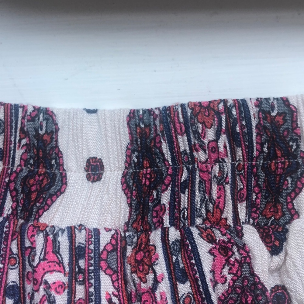 Patterned Flowy Shorts - Picture 10 of 10